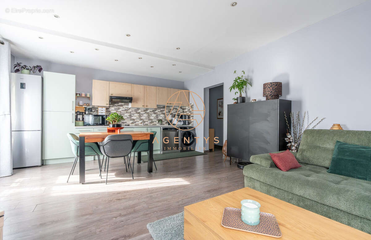 Appartement à LE PERREUX-SUR-MARNE