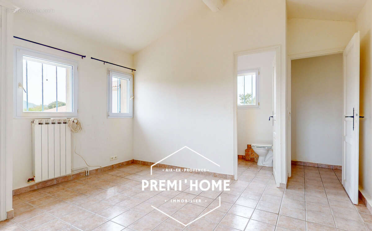 Maison t7 env. 175 m2 avec piscine aureille - photo 16
