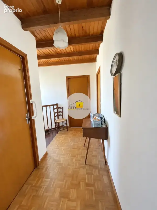 Maison 118 m2 à rénover   3 chambres, balcon, terrain clos de 370 m2 et 2 garages - photo 10