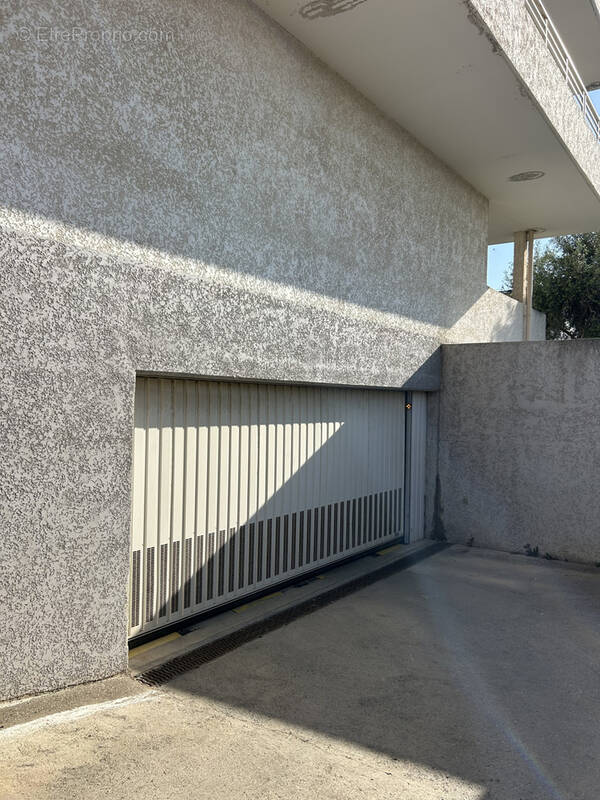 Parking à LUCCIANA