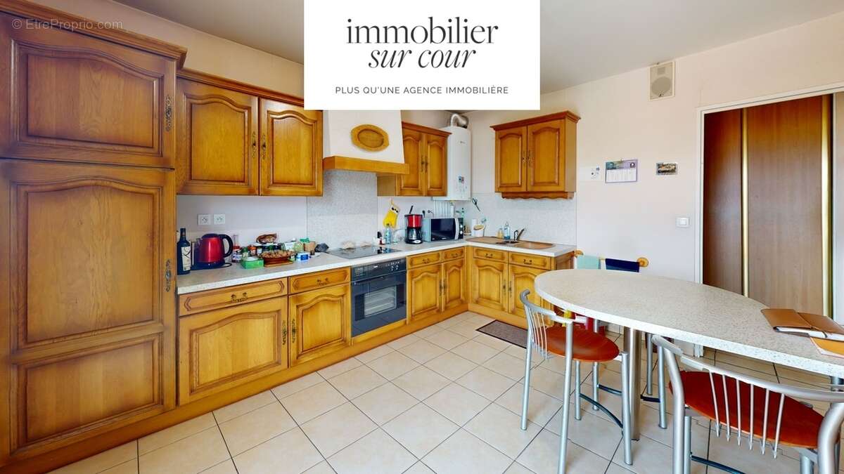 Appartement à SAINT-ETIENNE