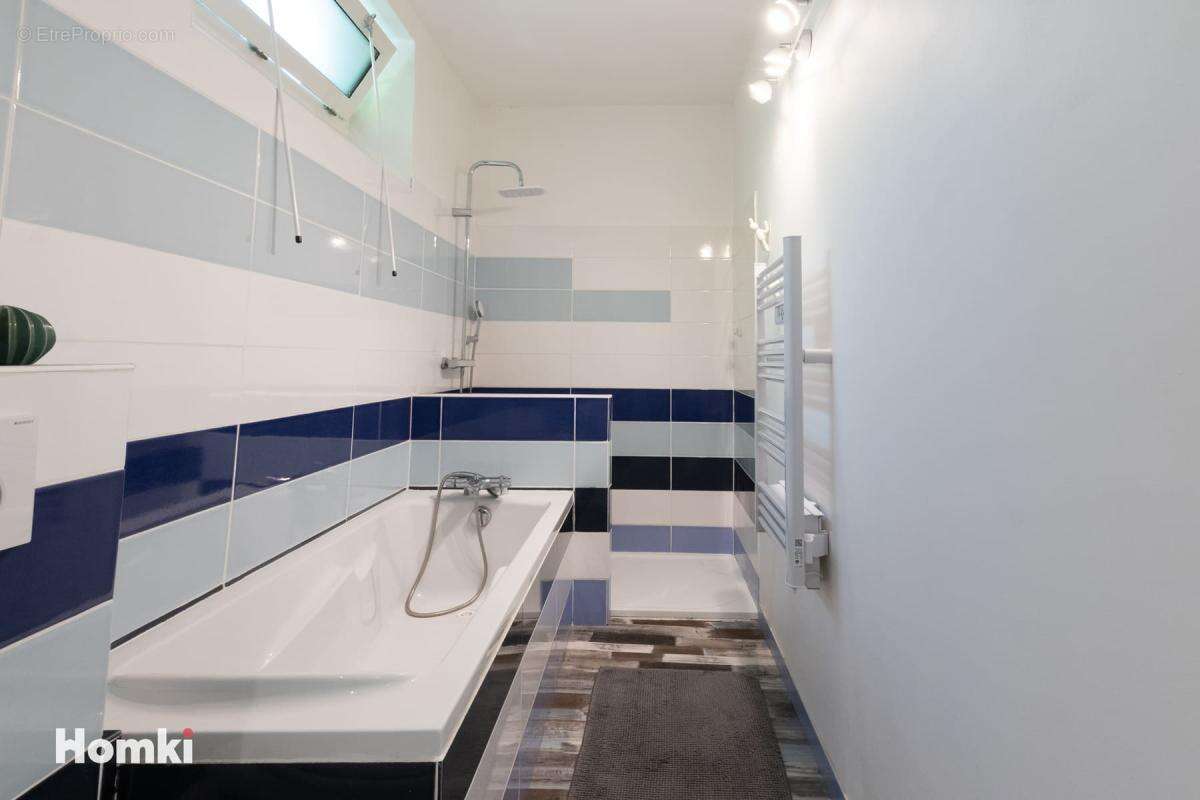 Maison de ville T5 de 215 m² à Lucenay 69480 - photo 15