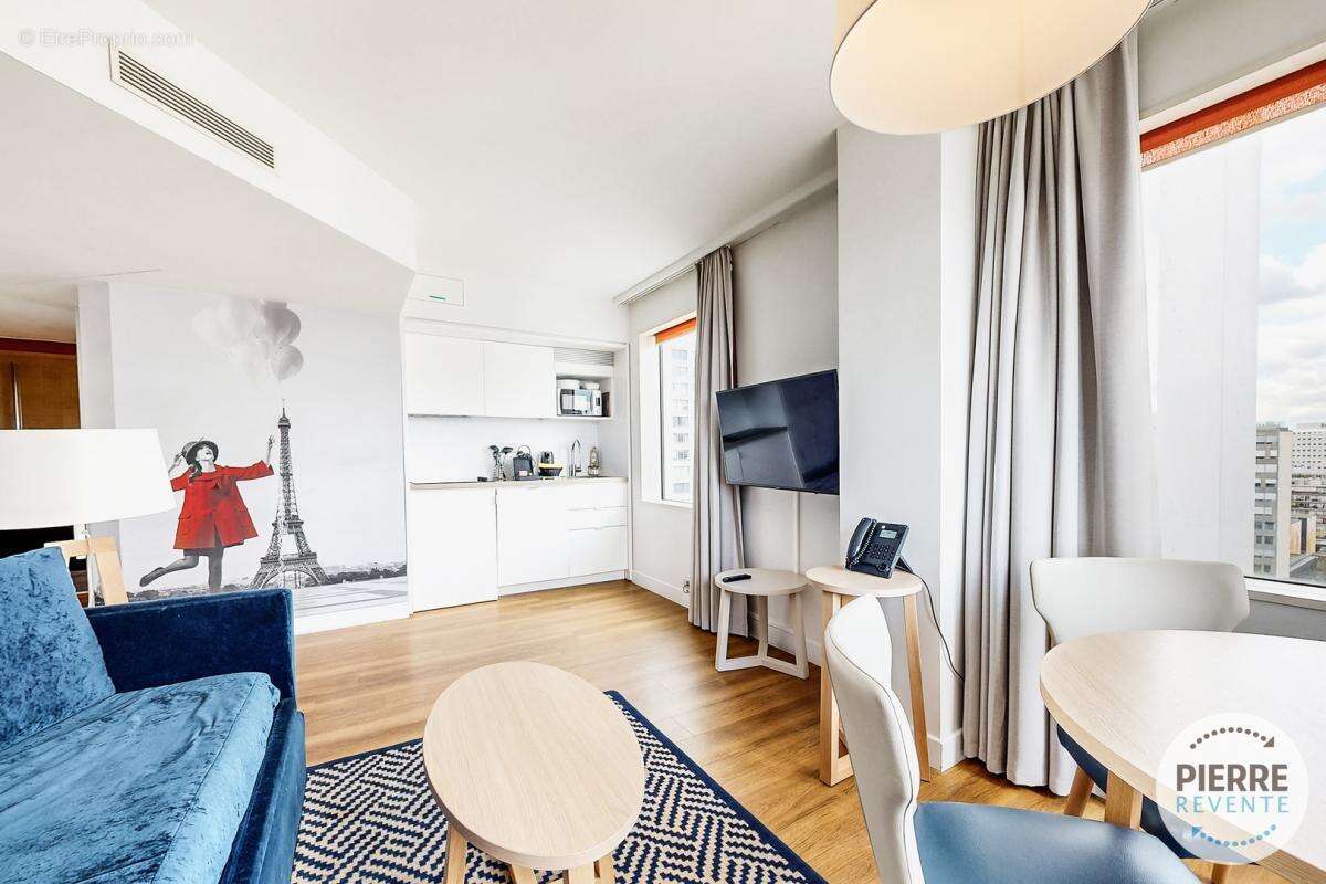 Appartement à PARIS-15E