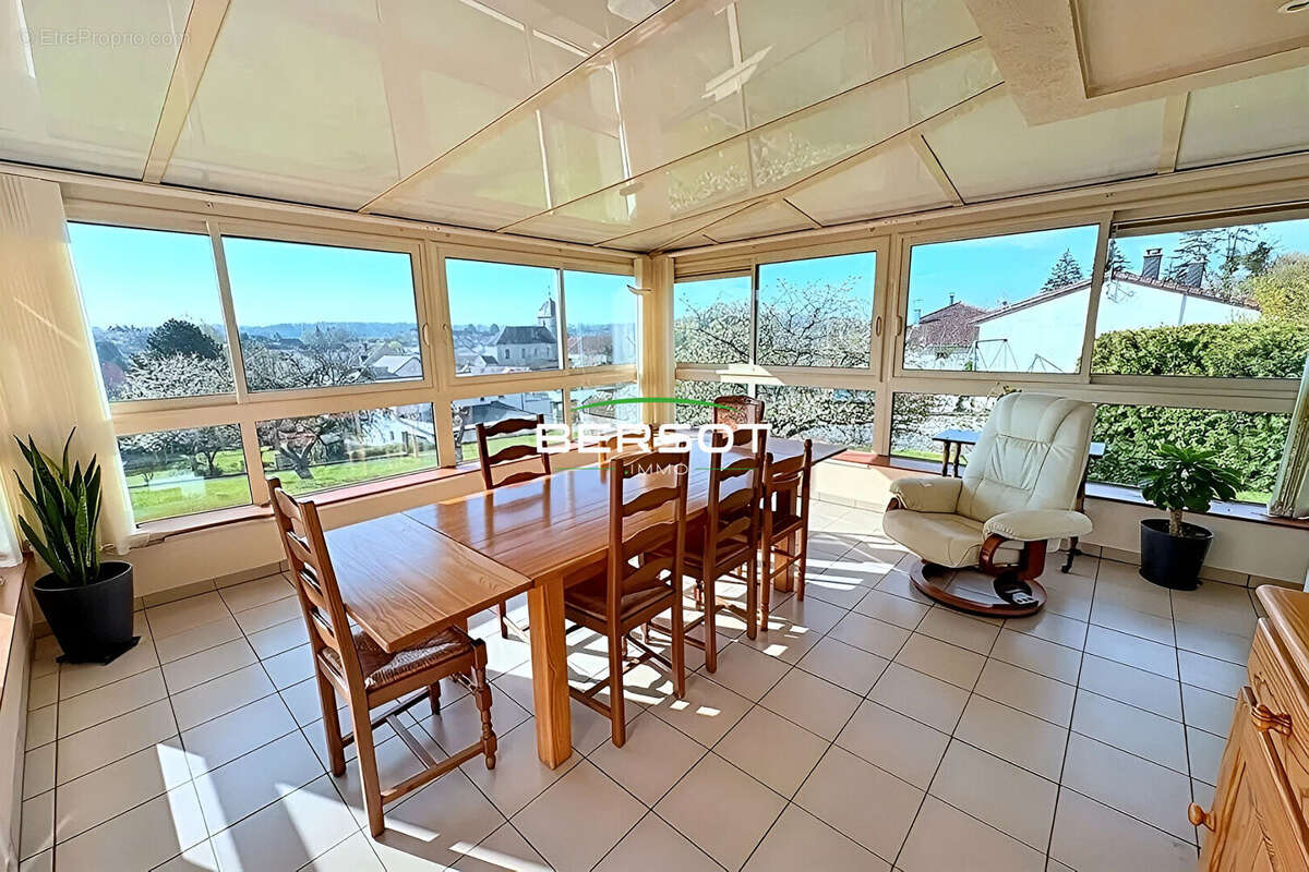 Maison familiale située à Miserey-Salines à 10 minutes de Besançon - photo 2