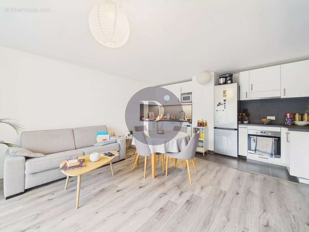 Appartement à FRESNES