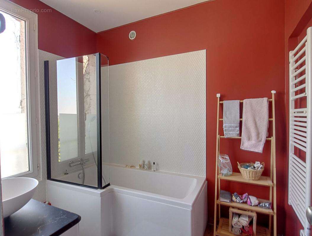 Maison à COMBS-LA-VILLE