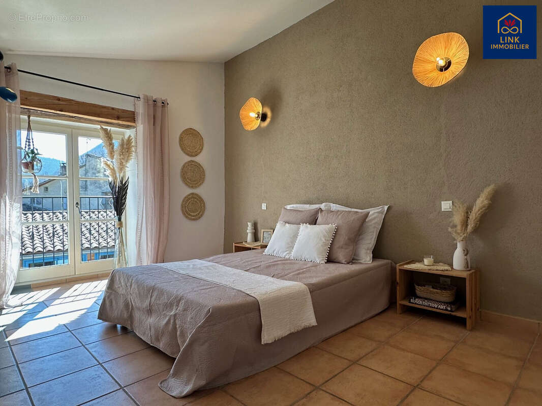 CHAMBRE - Maison à CRUPIES