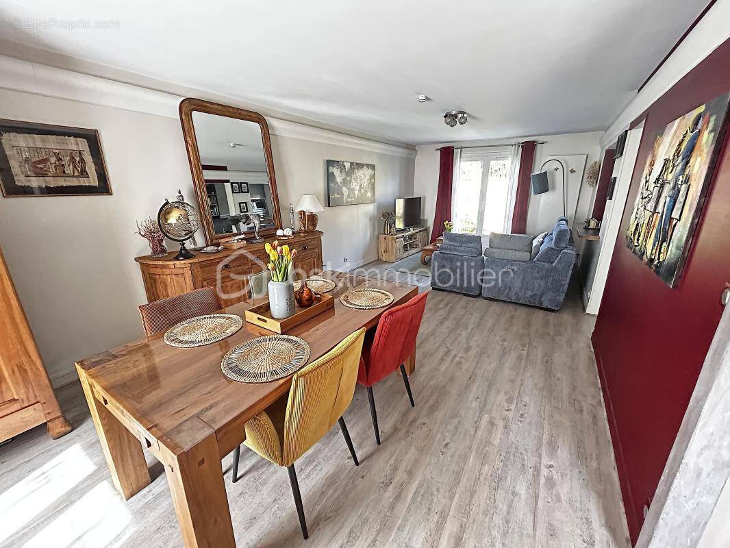 Maison à BRIE-COMTE-ROBERT