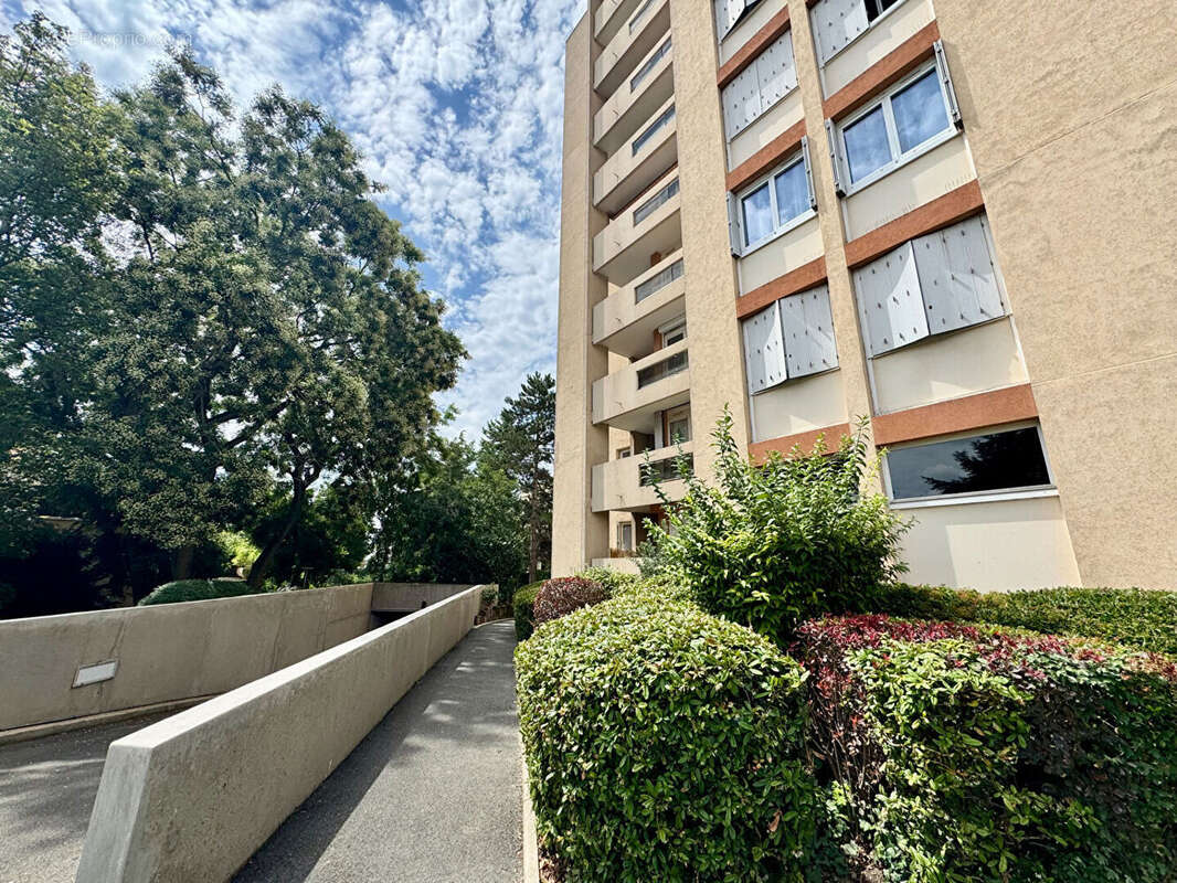 Appartement à EPINAY-SUR-SEINE