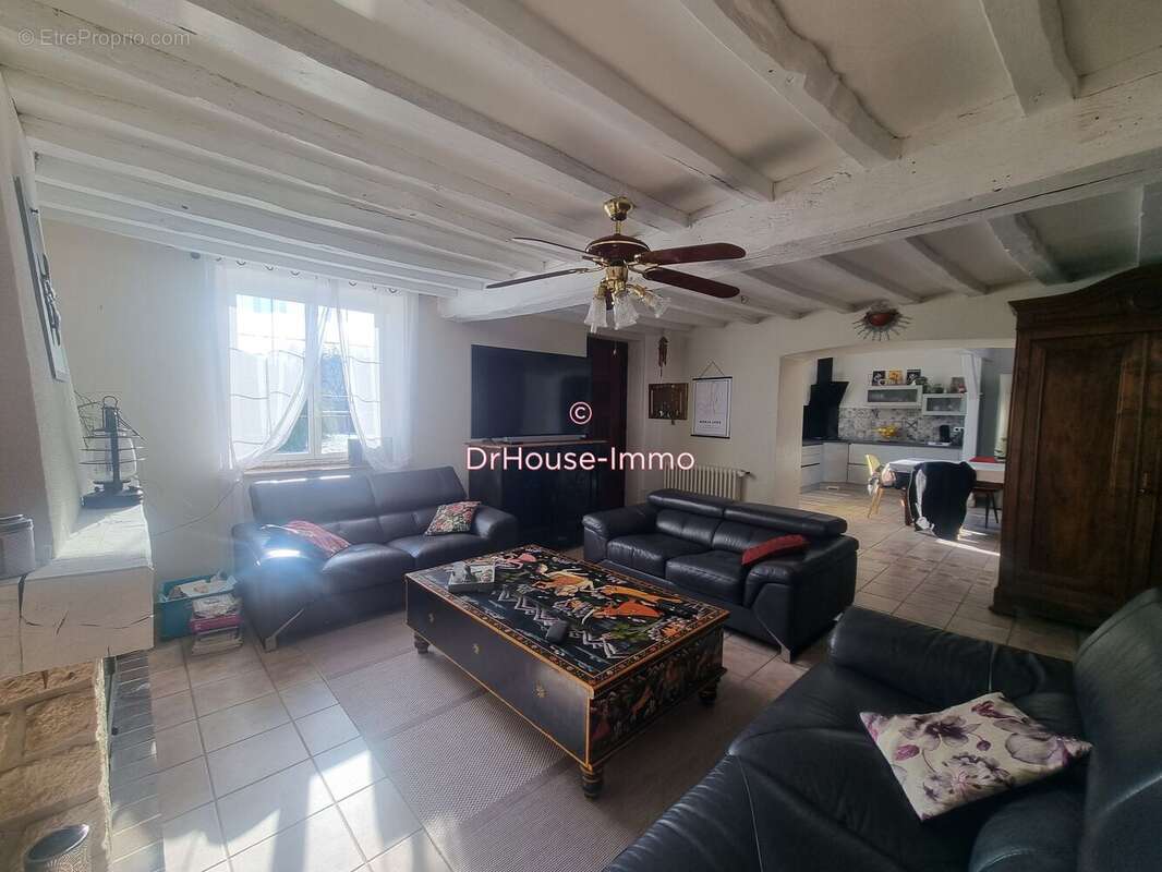 Maison à CORQUILLEROY