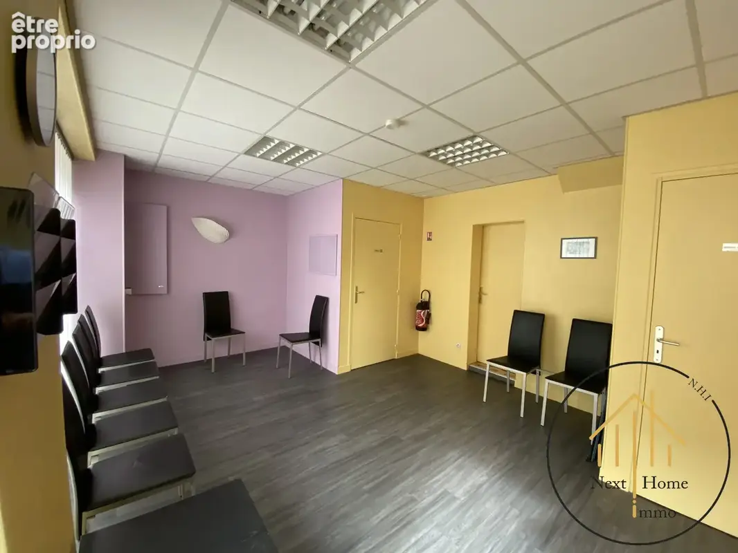 Commerce 80 m² à vendre à Chalais (16210) - photo 5