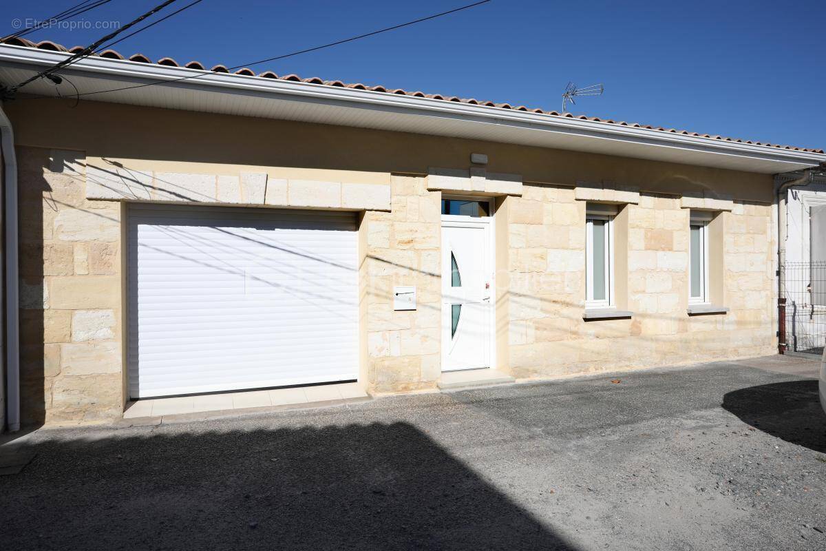 Maison à PAREMPUYRE