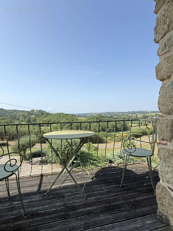 Maison Restaurée avec Goût, Gîte Indépendant, Piscine et Vue sur les Montagnes - photo 41