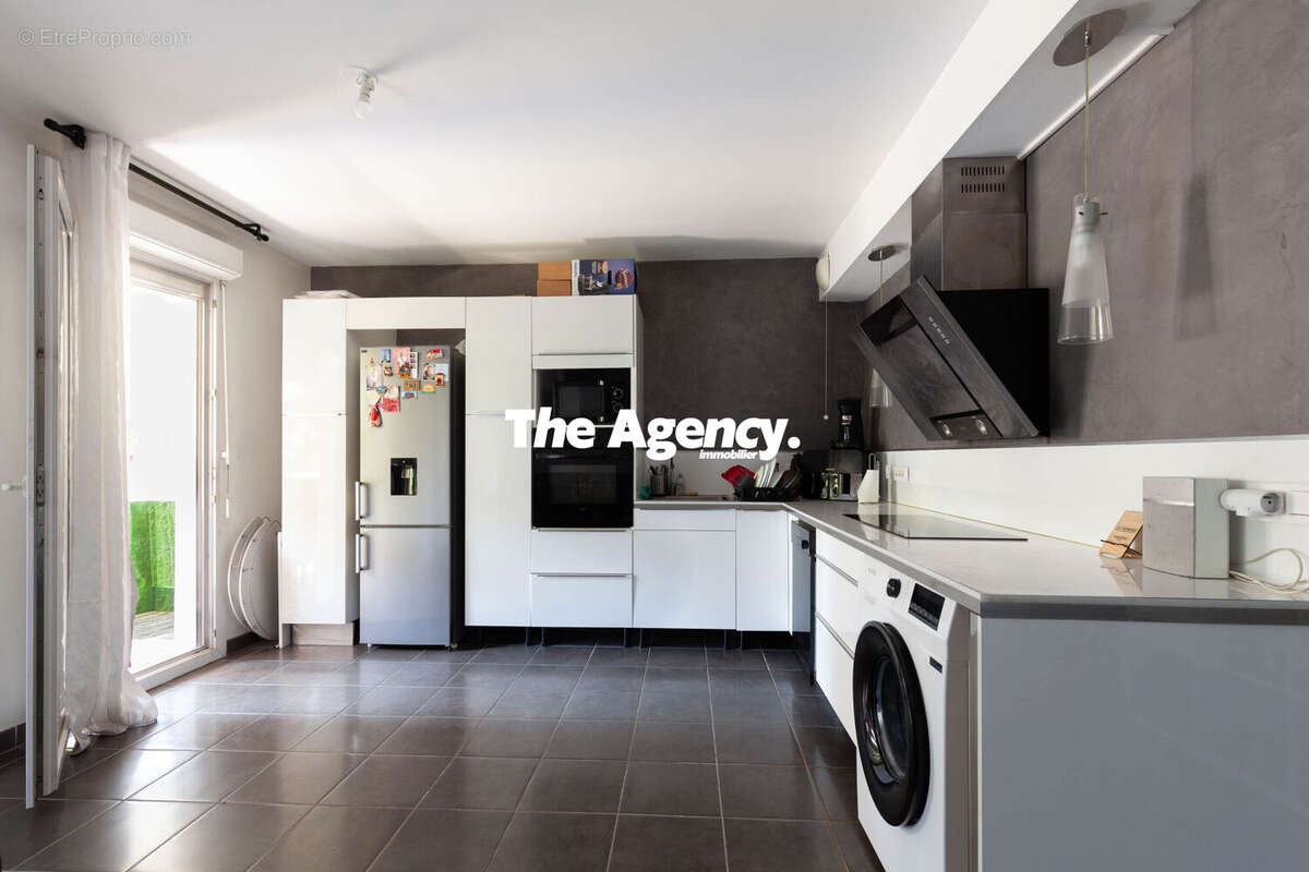 Appartement à MARSEILLE-9E