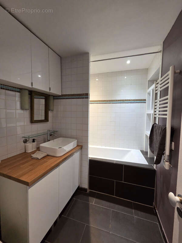 Appartement à MARSEILLE-2E