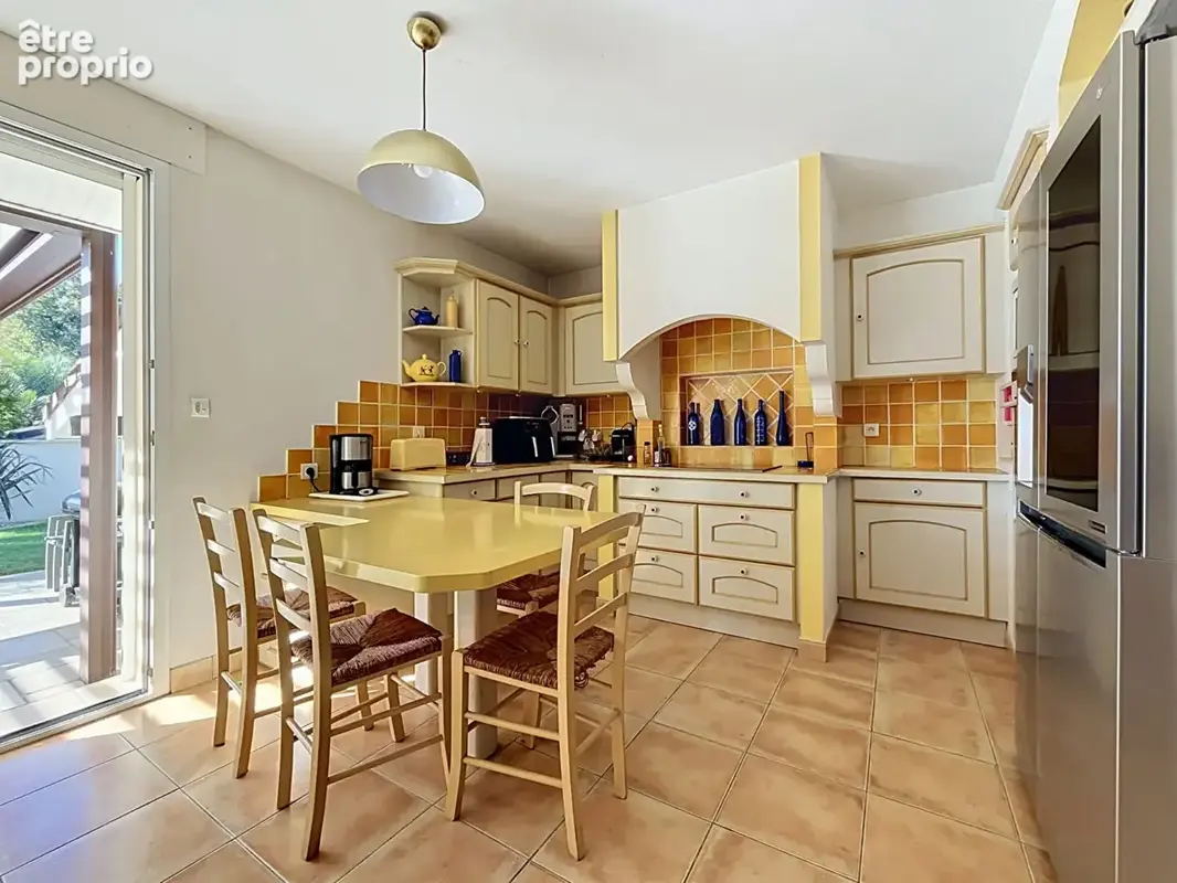 Maison familiale 6 pièces  218 m² Saint-Médard-en-Jalles - photo 11