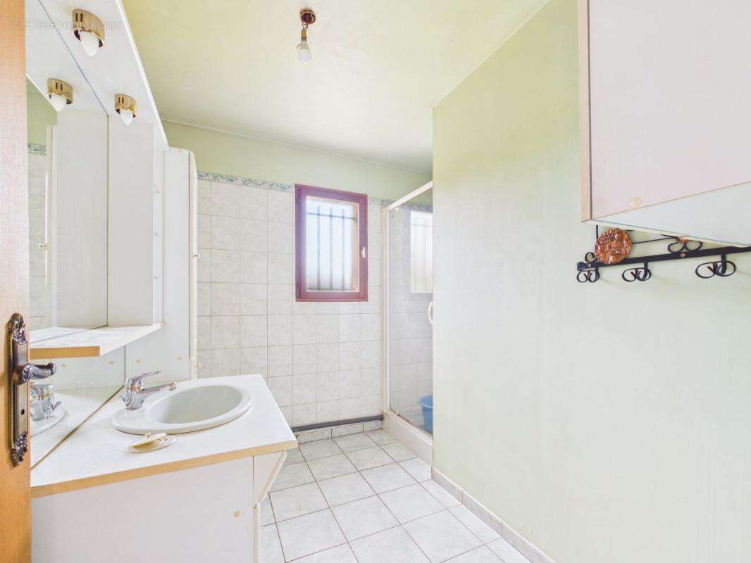 Maison 100 m² à Feuquieres  - photo 7