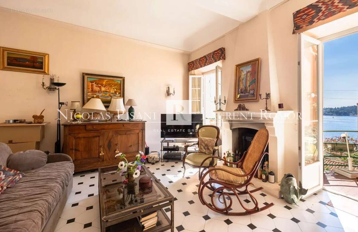 Appartement à VILLEFRANCHE-SUR-MER