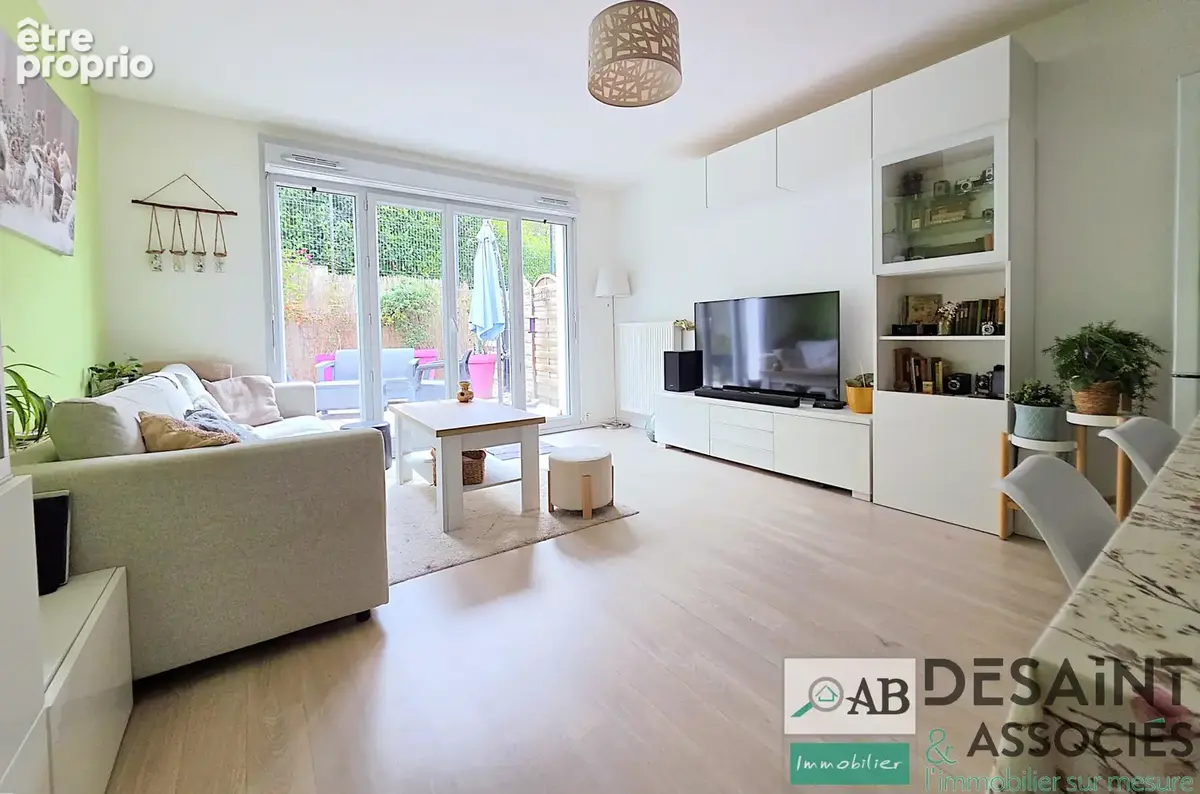 Appartement à CRECY-LA-CHAPELLE