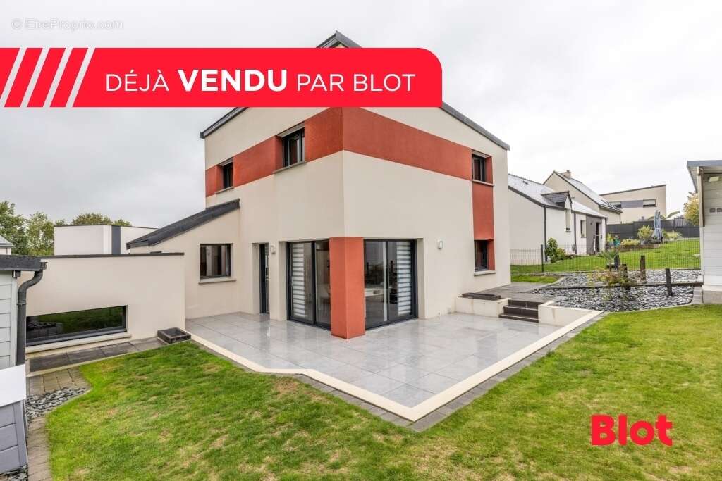 Maison à PIRE-SUR-SEICHE