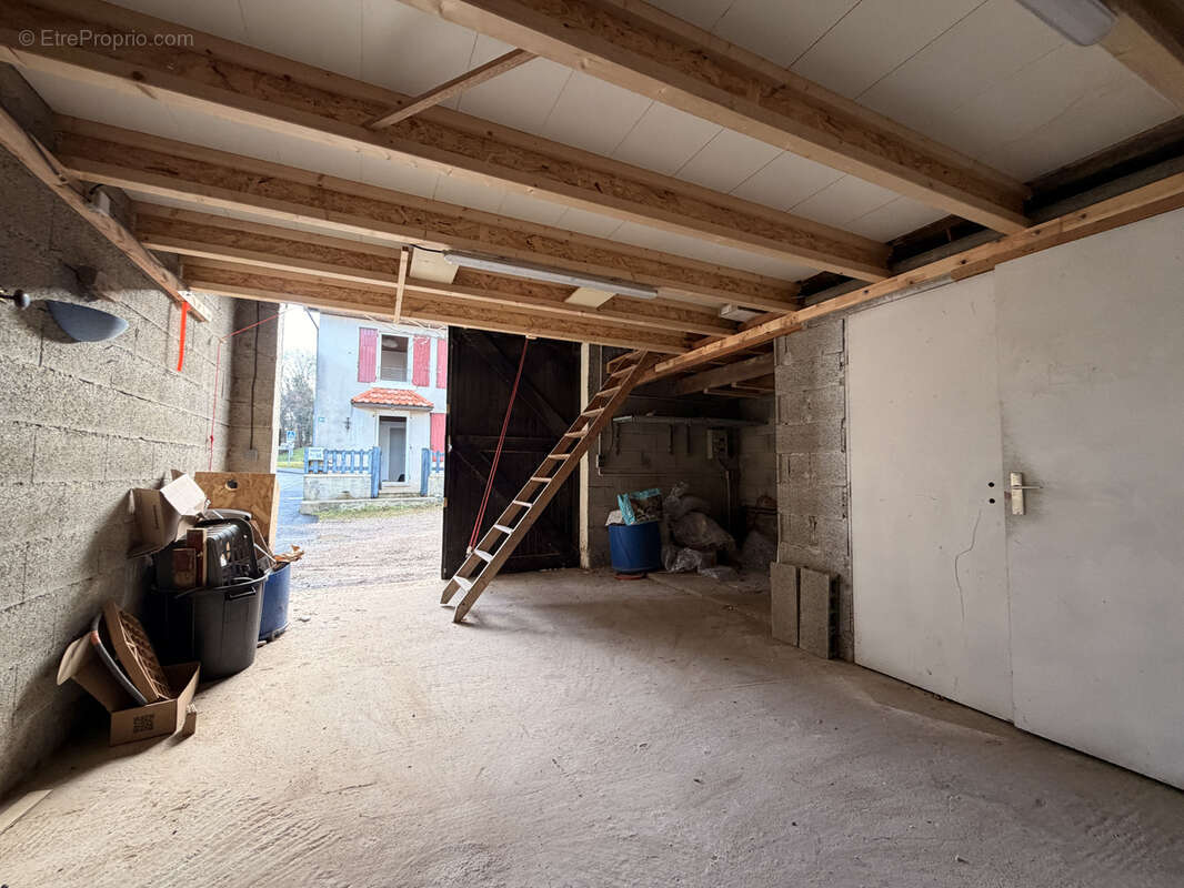 Maison à VILLEFONTAINE