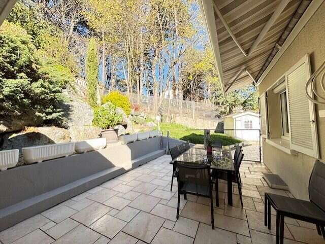 Maison à SAINT-GENEST-LERPT