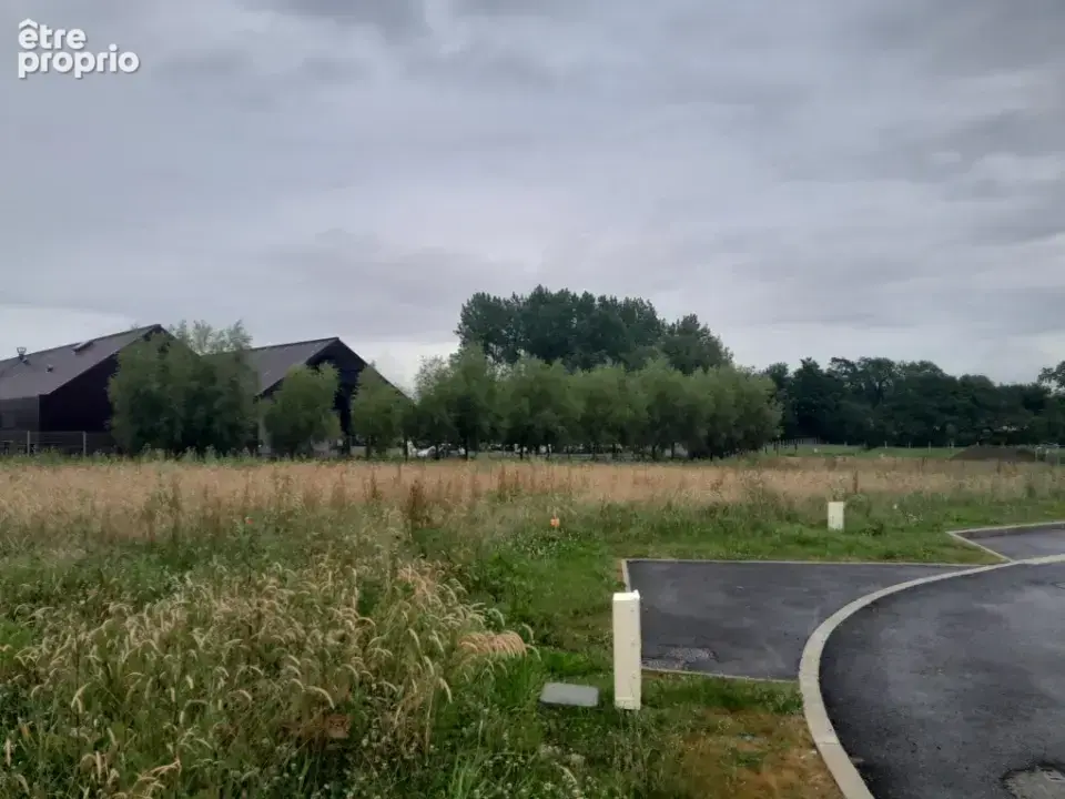 Photo Terrain à Wierre-Effroy au prix de 81 500€