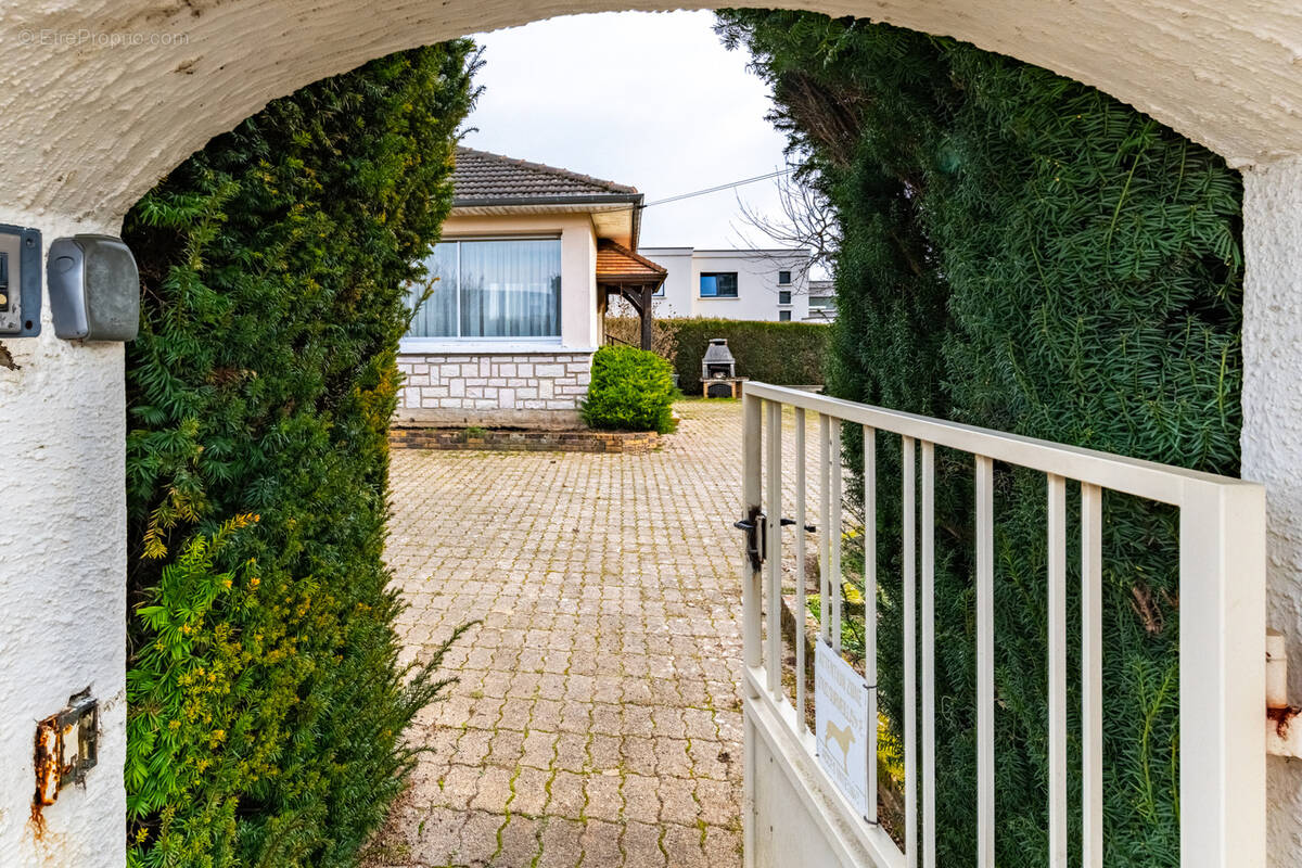 Maison à MARSANNAY-LA-COTE