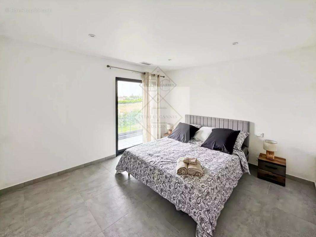 Maison à MOUGINS