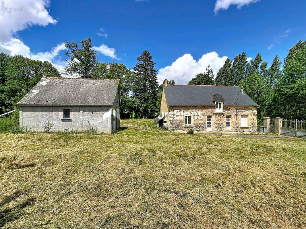 Maison à MENEAC
