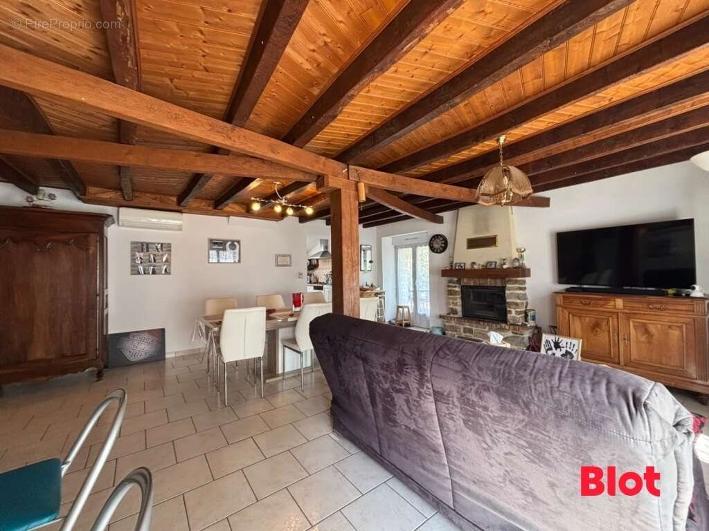 Maison 7 pièces 150 m² à vendre à La Noe-Blanche (35470) - photo 3