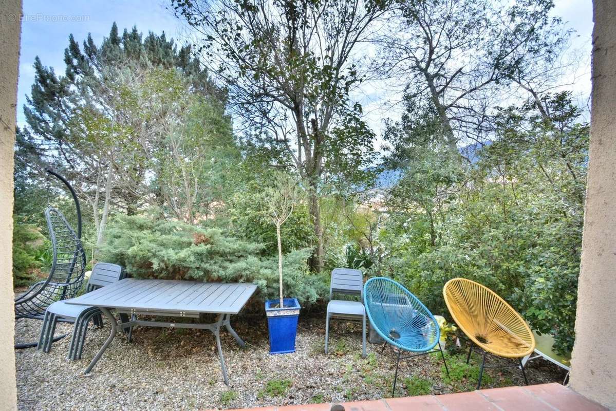 Maison à LAROQUE-DES-ALBERES