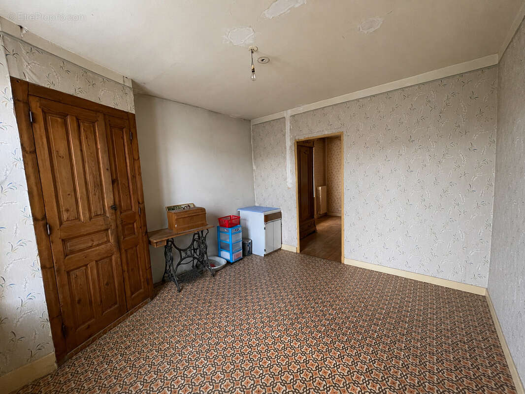 Maison en pierre mitoyenne Sainte-Sigolène - photo 15