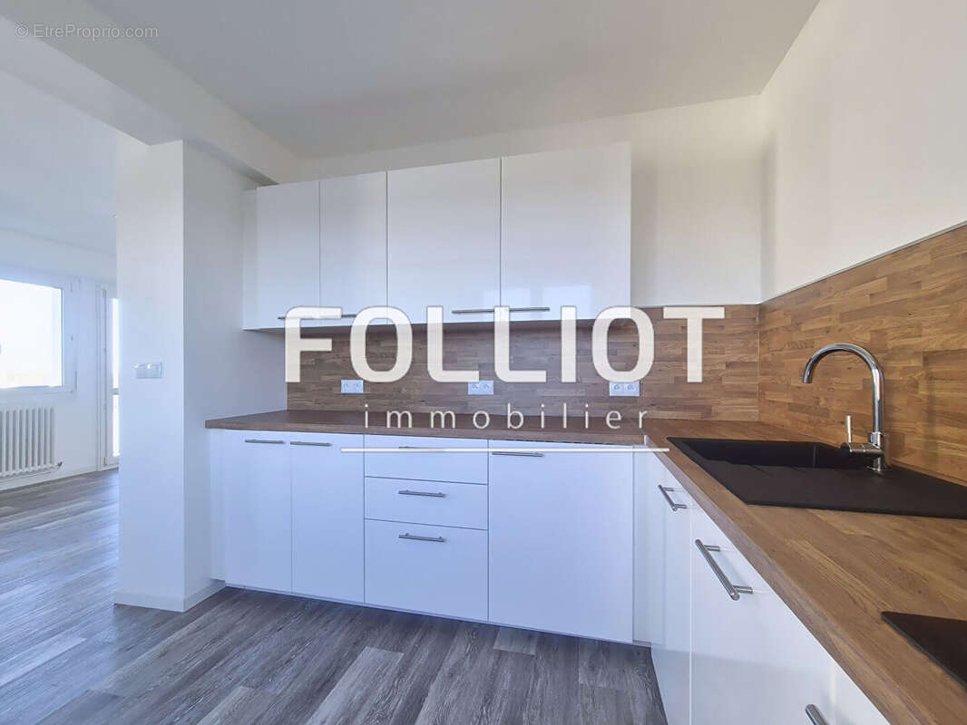 Appartement à MONDEVILLE