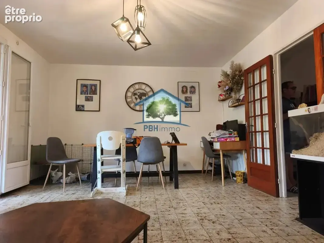 Toulon Ouest - Grande demeure divisée en deux appartements - photo 12