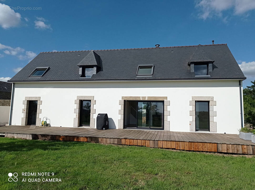 Maison à LOCOAL-MENDON