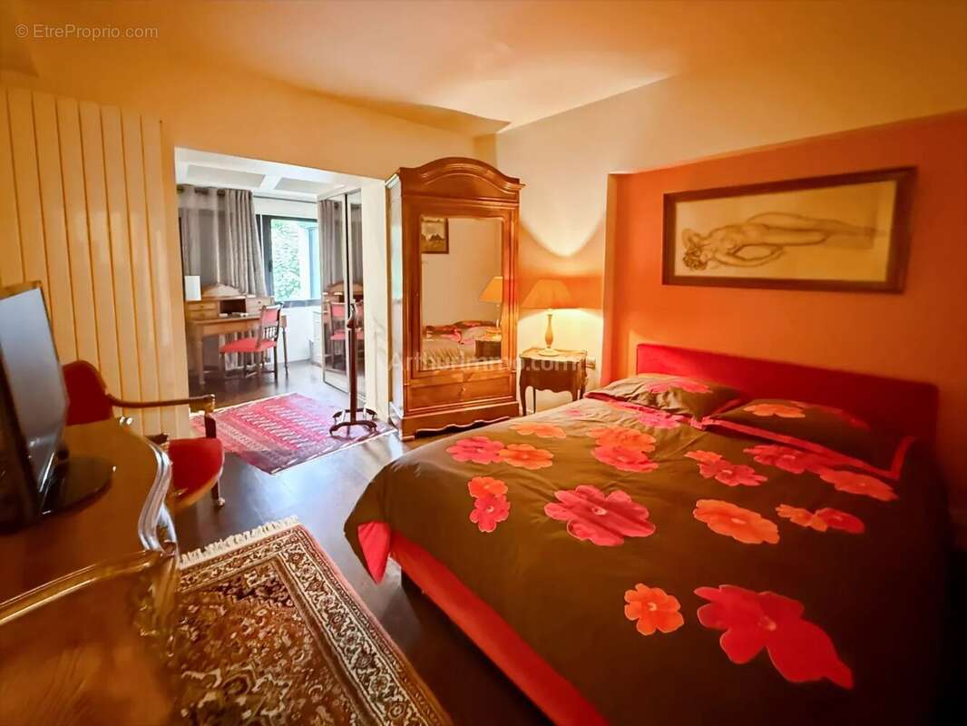 Maison à LIMEIL-BREVANNES