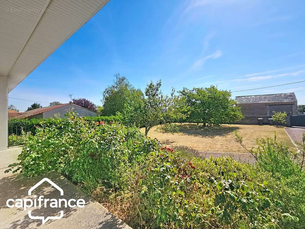 Maison sur sous-sol 121 m² – 5 chambres – terrain clos 1 305 m² – Saint-Jacques-de-Thouars, proximité immédiate de Thouars - photo 19