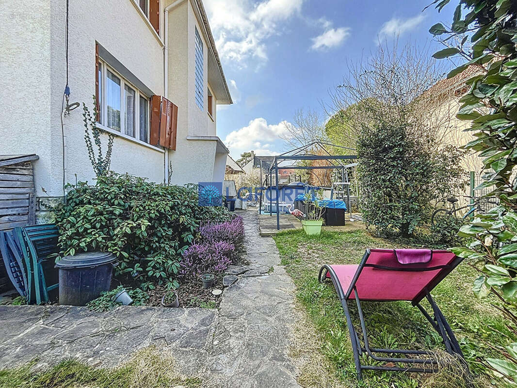 Maison à SAVIGNY-SUR-ORGE