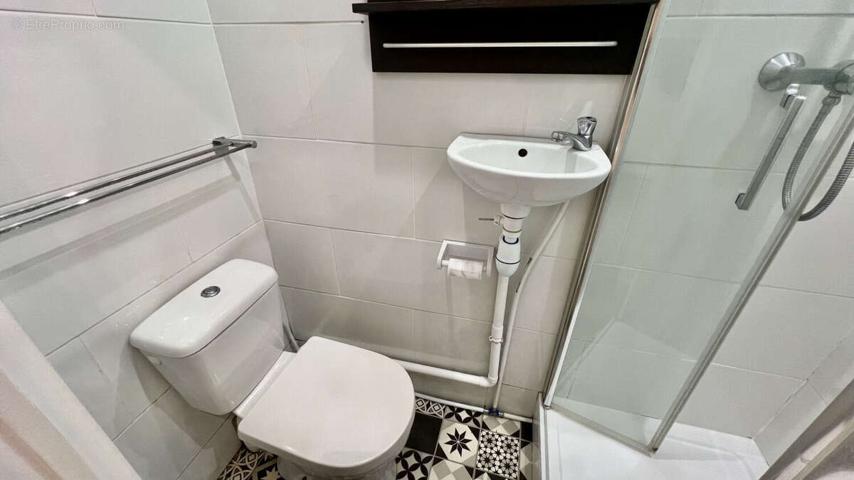 Commerce à PARIS-17E