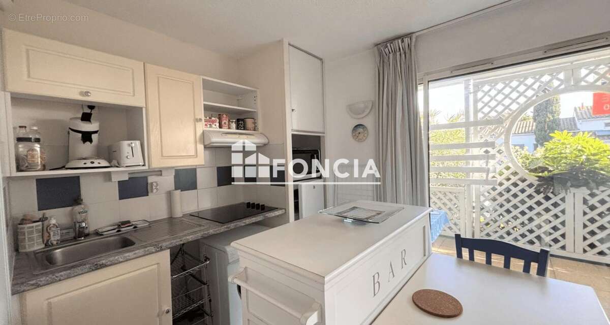 Charmant appartement, idéalement situé à quelques pas de la plage SUD de FOURAS - photo 3