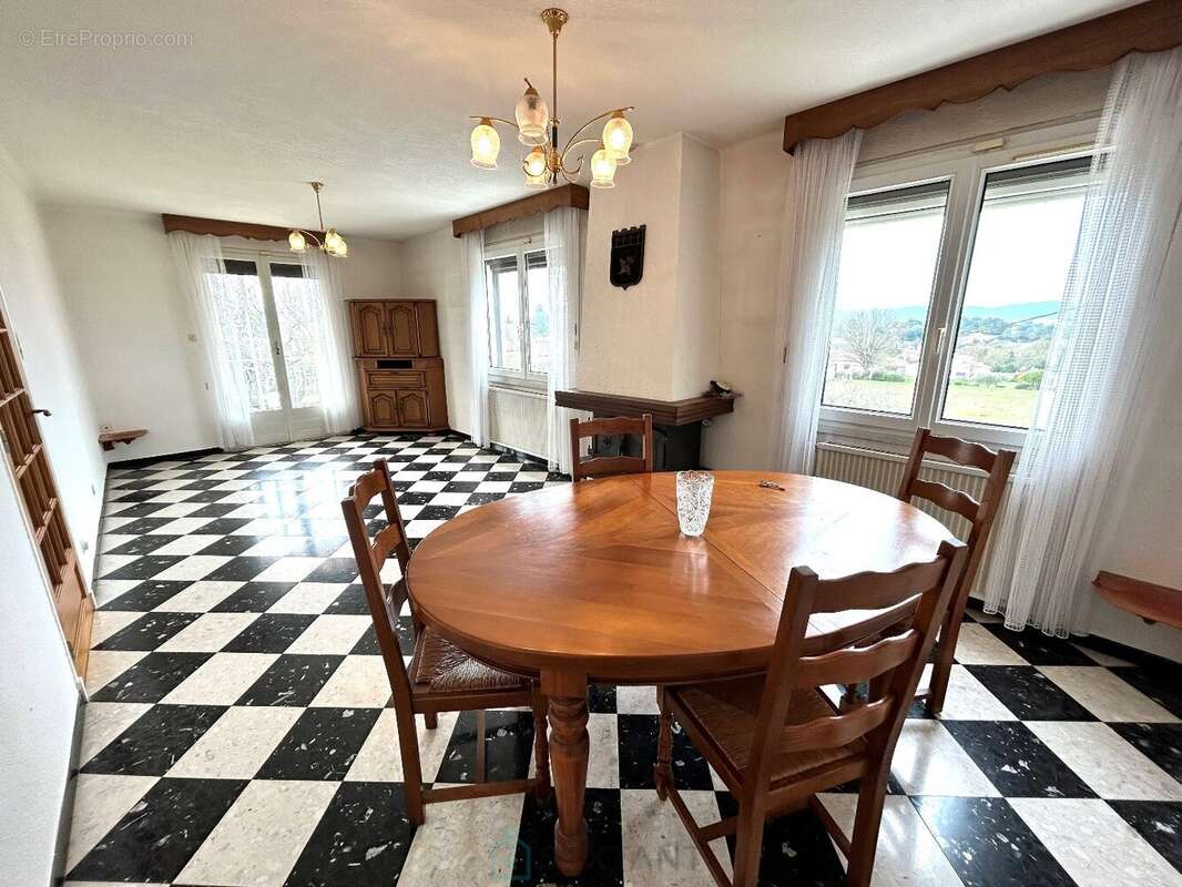 Maison à MEJANNES-LES-ALES