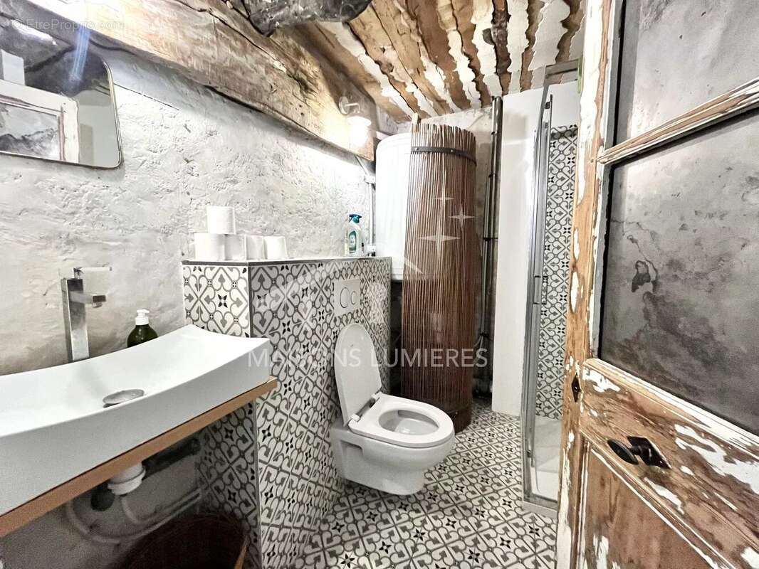 Maison à BONNIEUX