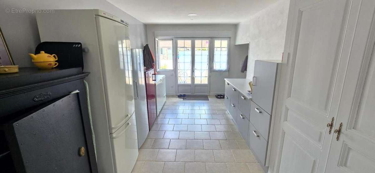 Belle maison ancienne avec dependance et grand terrain - photo 15