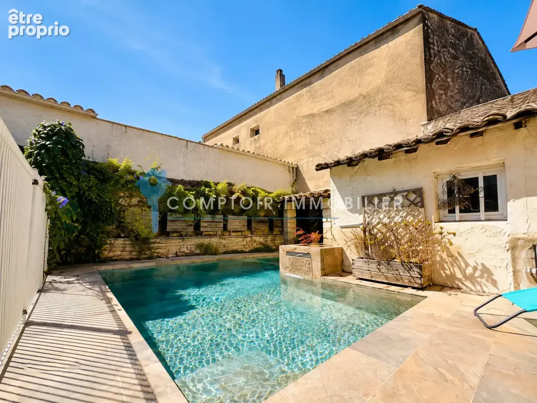 En Exclusivité Maison de village  d'environ 220 m2 hab entièrement rénové en 2021 sur 383 m2 de parcelle - photo 3