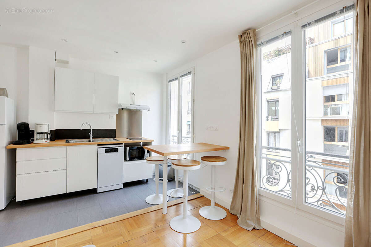 Appartement à PARIS-11E
