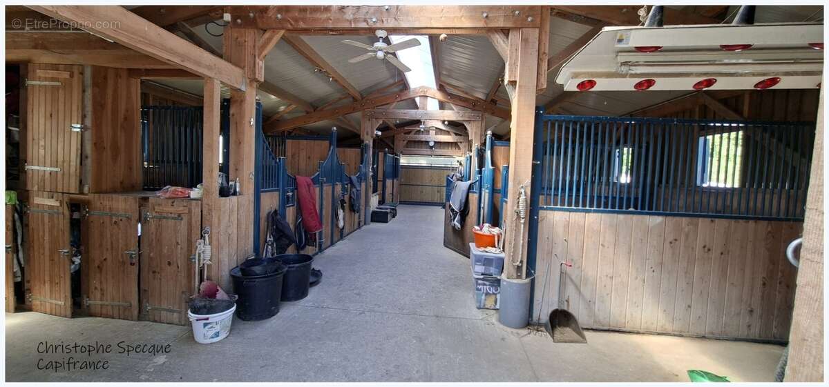 Propriete à vendre 5 pièces ARCONSAT (63) - photo 11