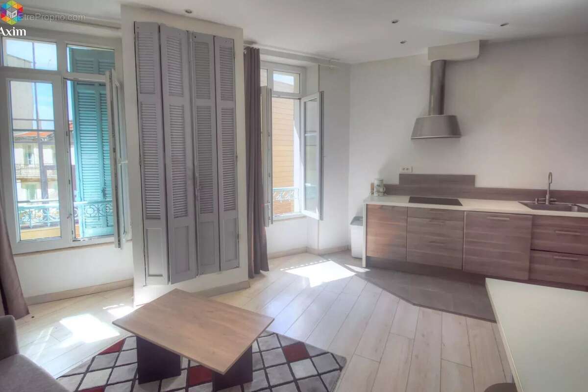 Appartement à SAINT-RAPHAEL
