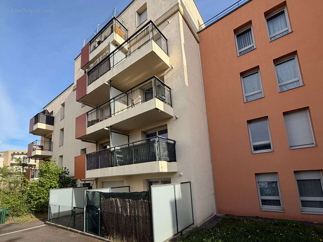 Appartement à OULLINS