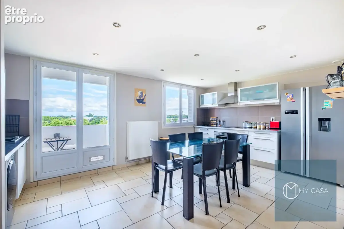 Appartement traversant T2 de 50,53m2 sur Vaulx-en-Velin - photo 3